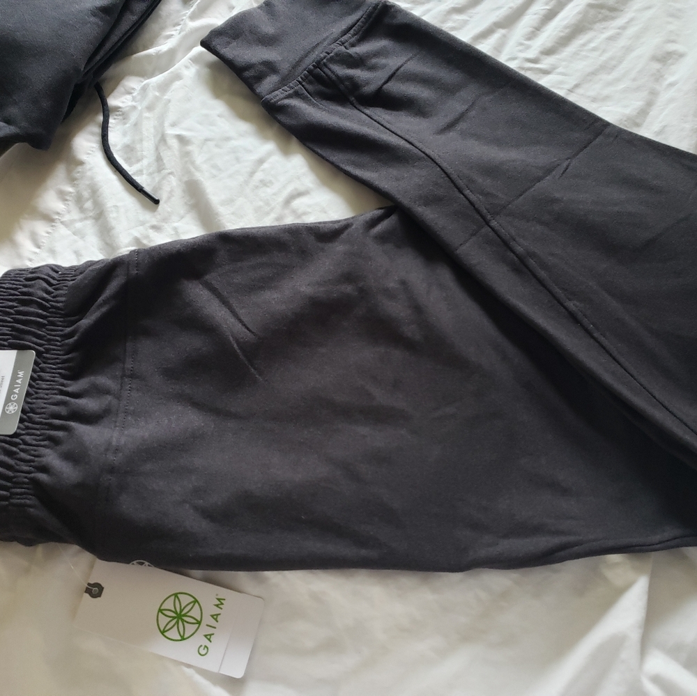 Track pant - Picture 3 of 3